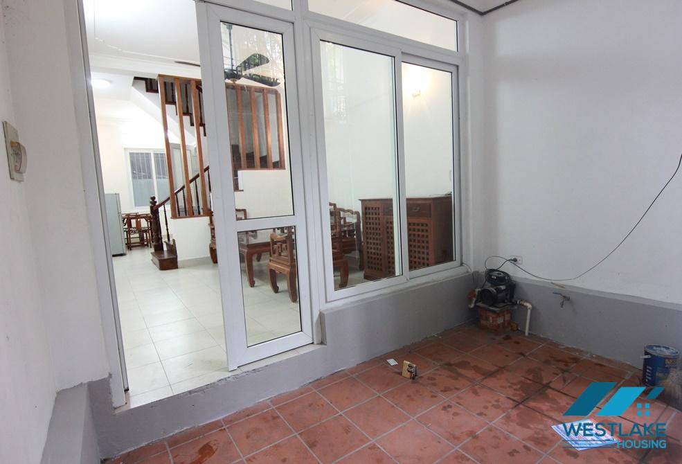 A 7 bedroom house for rent in Nghi Tam, Tay Ho, Ha Noi