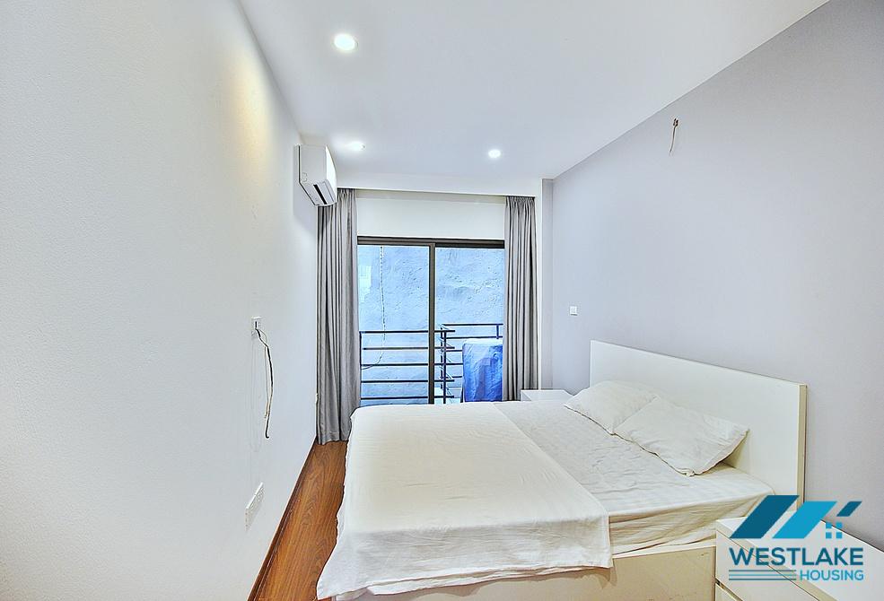 Cheap price 02 bedrooms apartment for rent in Tu Hoa area, Tay Ho, Ha Noi