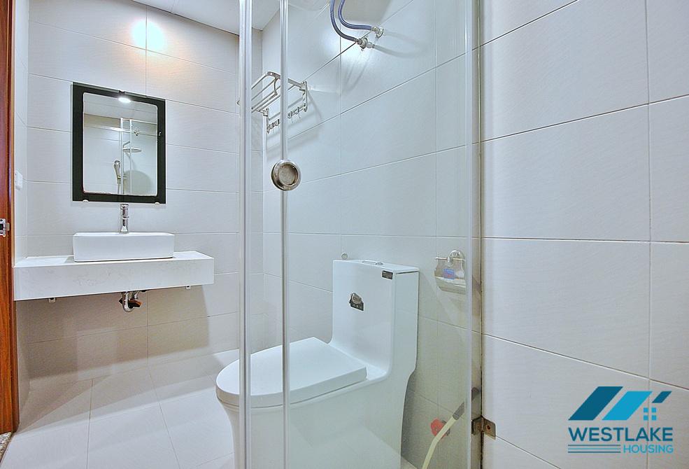 Cheap price 02 bedrooms apartment for rent in Tu Hoa area, Tay Ho, Ha Noi