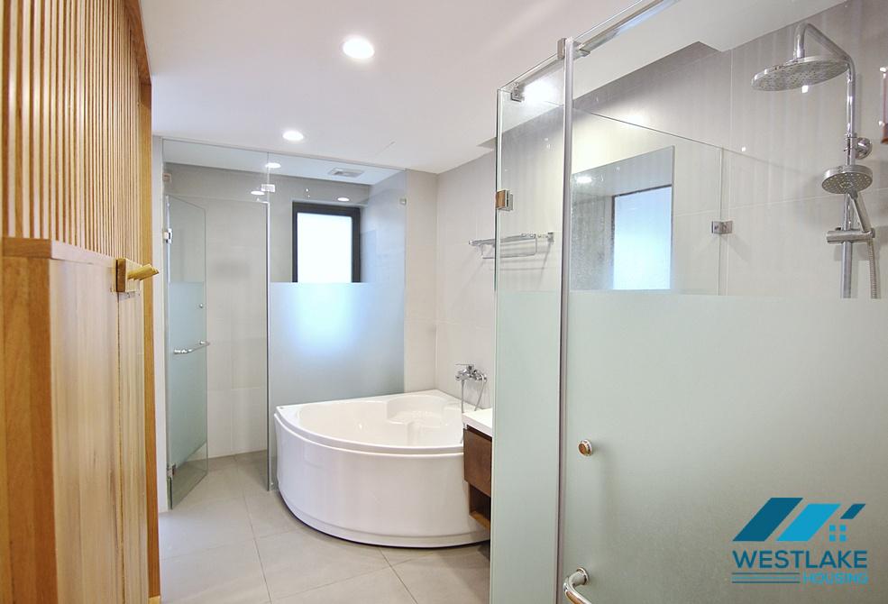 Lake view two bedrooms apartment for rent on Tu Hoa street, Tay Ho, Ha Noi