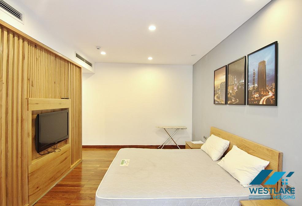 Lake view two bedrooms apartment for rent on Tu Hoa street, Tay Ho, Ha Noi