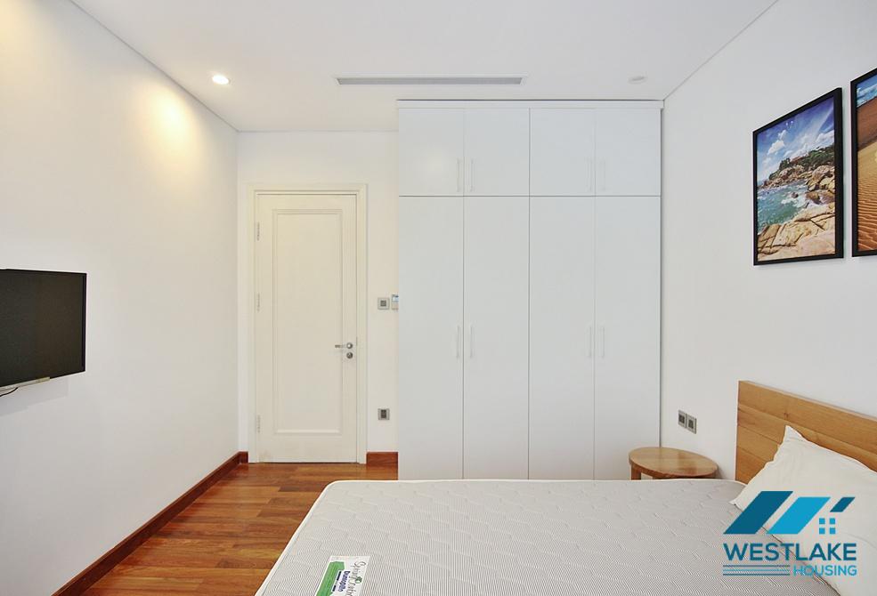 Lake view two bedrooms apartment for rent on Tu Hoa street, Tay Ho, Ha Noi