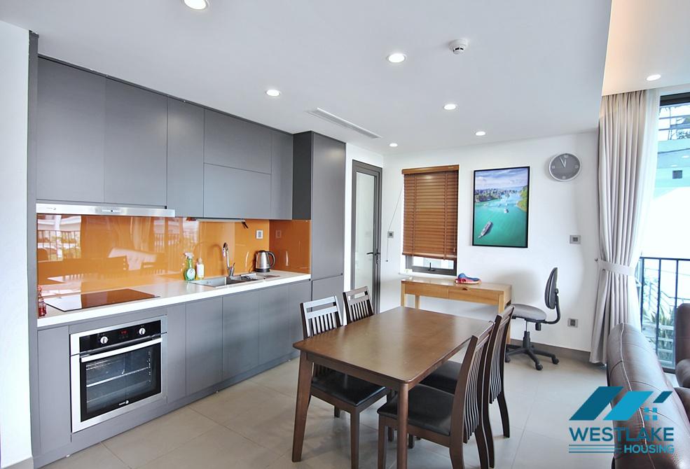 Lake view two bedrooms apartment for rent on Tu Hoa street, Tay Ho, Ha Noi