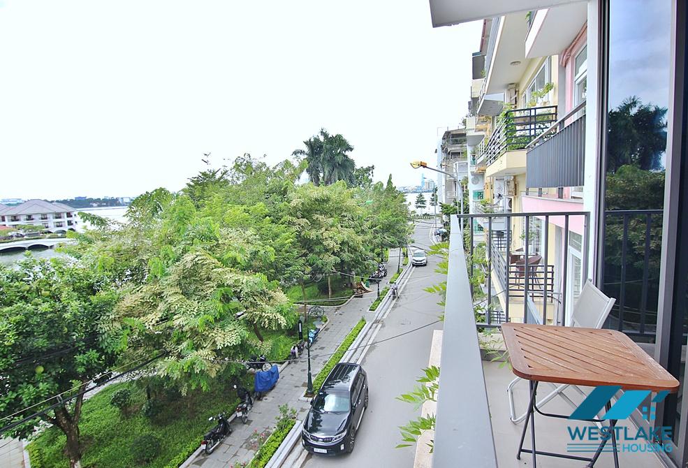 Lake view two bedrooms apartment for rent on Tu Hoa street, Tay Ho, Ha Noi