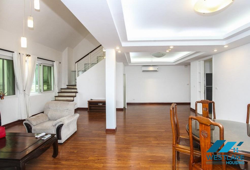 Beautiful and modern penthouse for rent in Ciputra, Tay Ho, Ha Noi