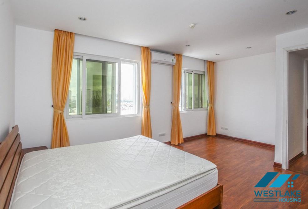 Beautiful and modern penthouse for rent in Ciputra, Tay Ho, Ha Noi