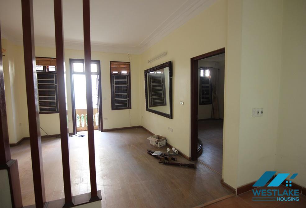 An affordable 4 bedroom house for rent in Nghi Tam, Tay Ho