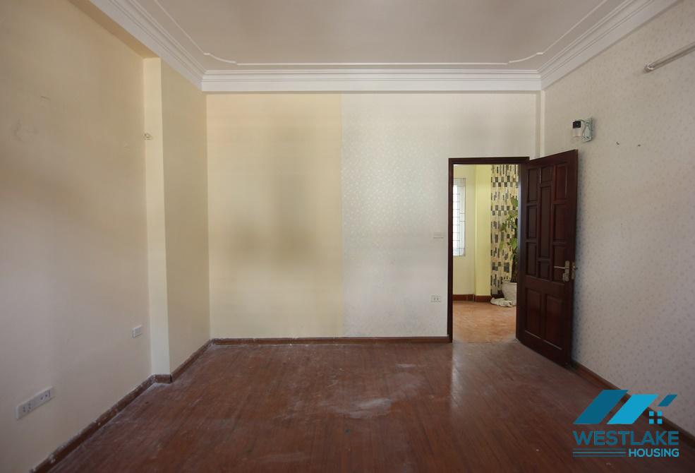 An affordable 4 bedroom house for rent in Nghi Tam, Tay Ho