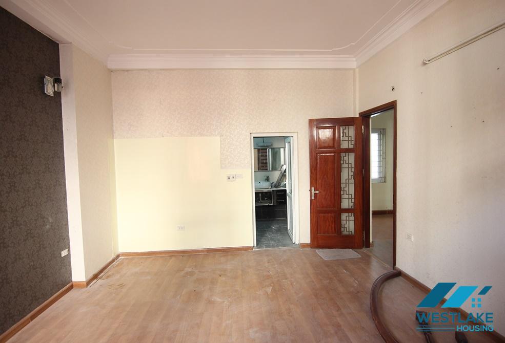 An affordable 4 bedroom house for rent in Nghi Tam, Tay Ho