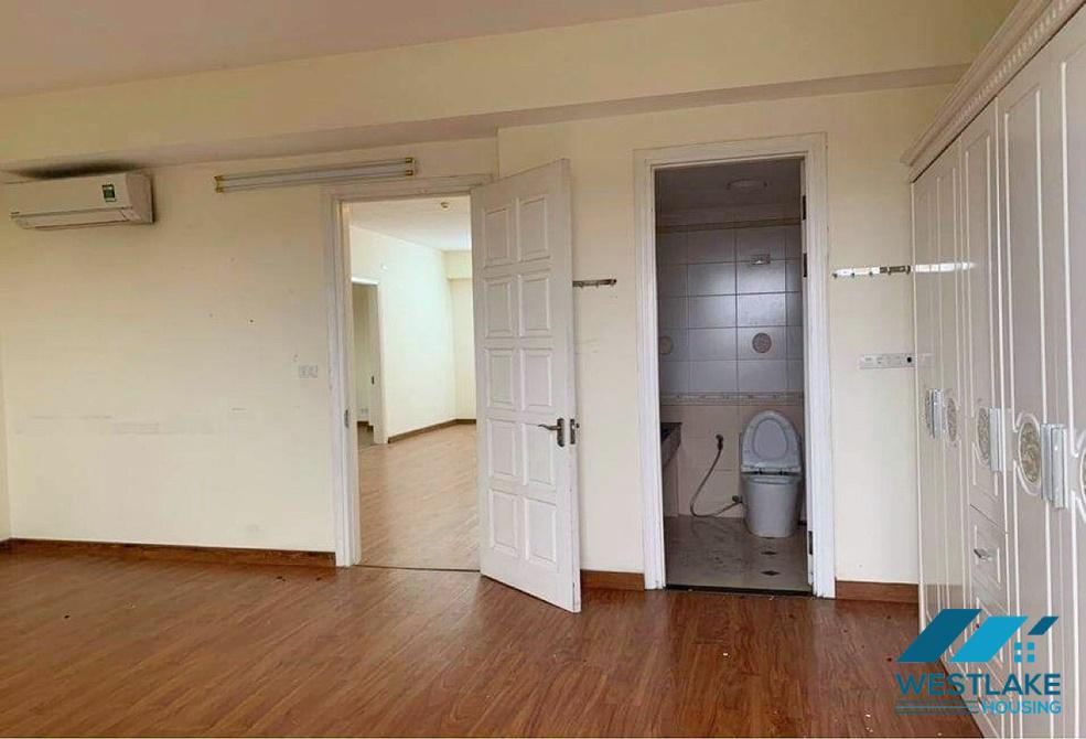 An affordable apartment with 3 bedrooms with unfunished for rent in Ciputra, Tay Ho, Ha Noi An affordable apartment with 3 bedrooms with unfunished for rent in Ciputra, Tay Ho, Ha Noi