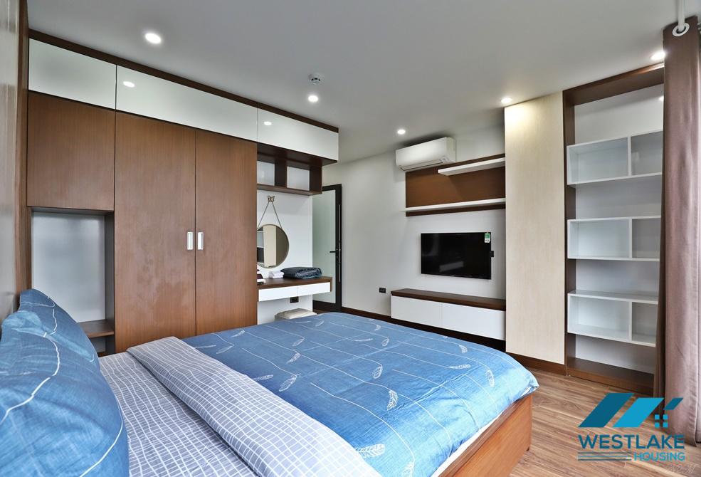 Afordable price 02 bedrooms apartment for rent on Xuan La street, Tay Ho, Ha Noi