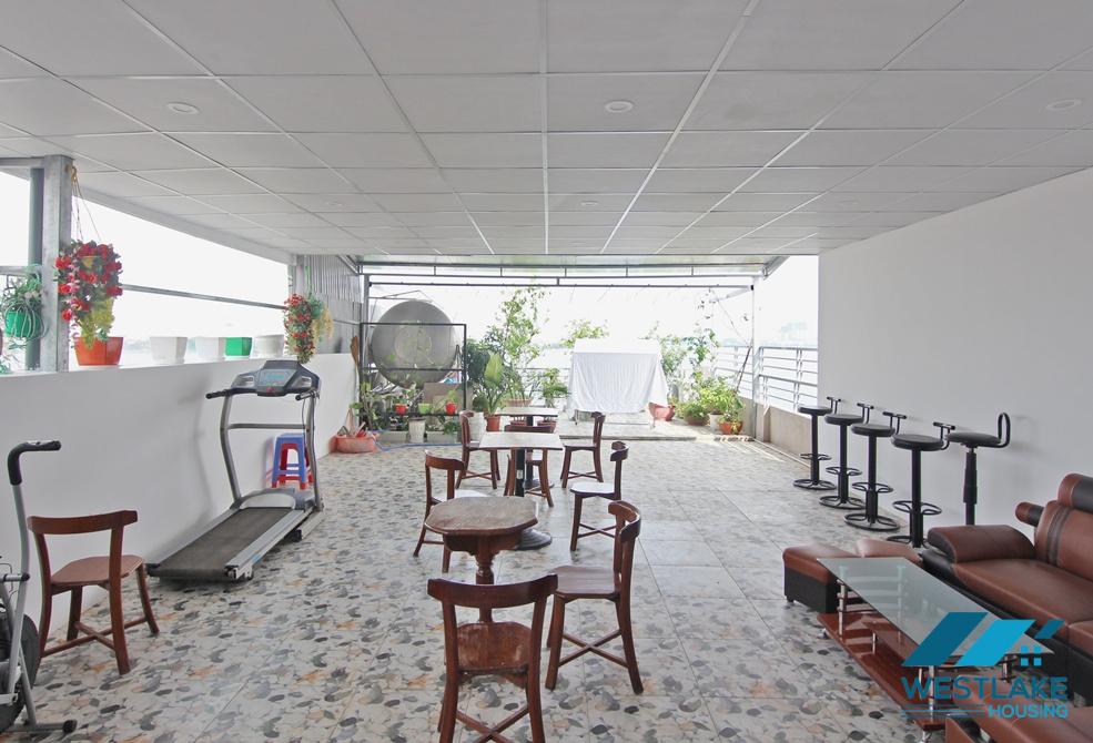 Lake view studio apartment for rent in Tay Ho, Ha Noi