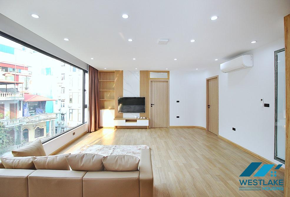 Modern and spacious one bedroom apartment for rent in Lac Long Quan area, Ha Noi