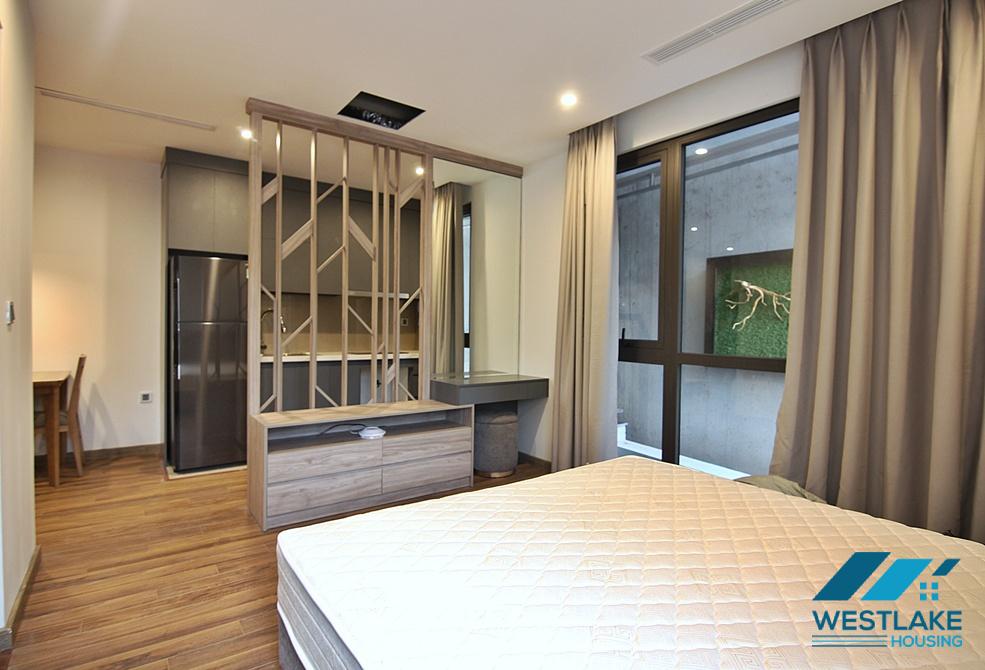 Nice studio apartment for rent on Tu Hoa street, Tay Ho, Ha Noi