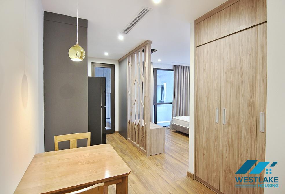 Nice studio apartment for rent on Tu Hoa street, Tay Ho, Ha Noi