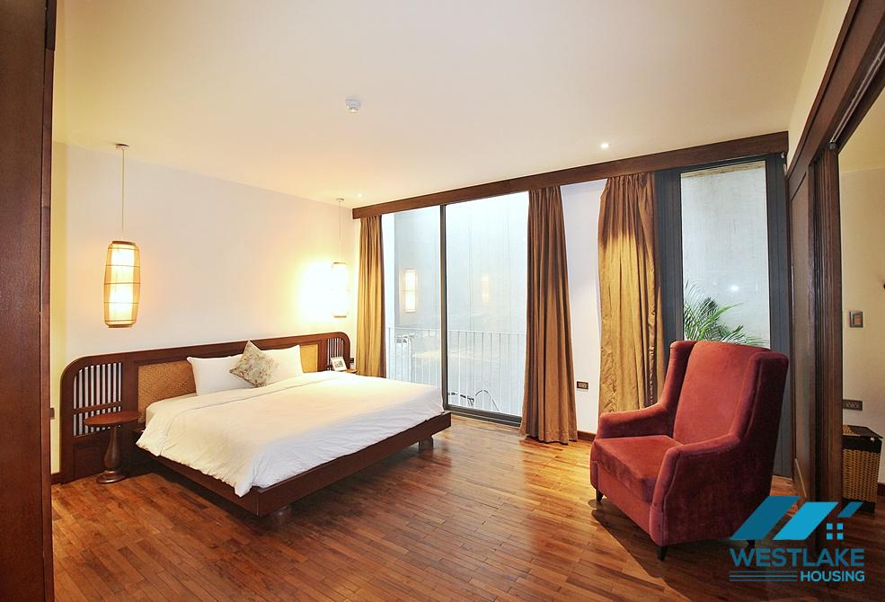 Gorgeous 3 bedrooms apartment with beautiful lake view in Tay Ho, Ha Noi