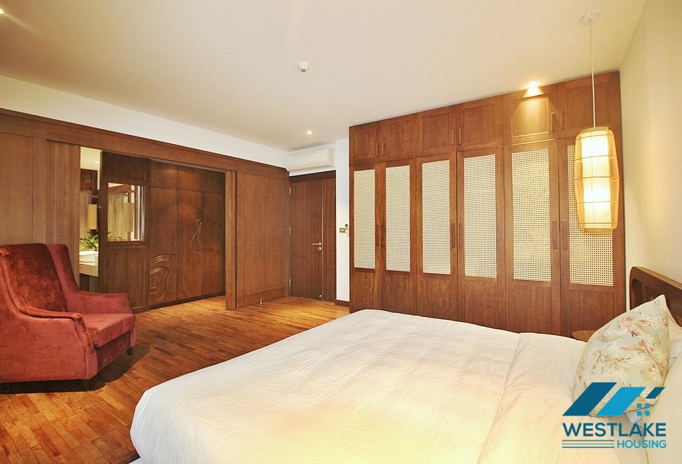 Gorgeous 3 bedrooms apartment with beautiful lake view in Tay Ho, Ha Noi