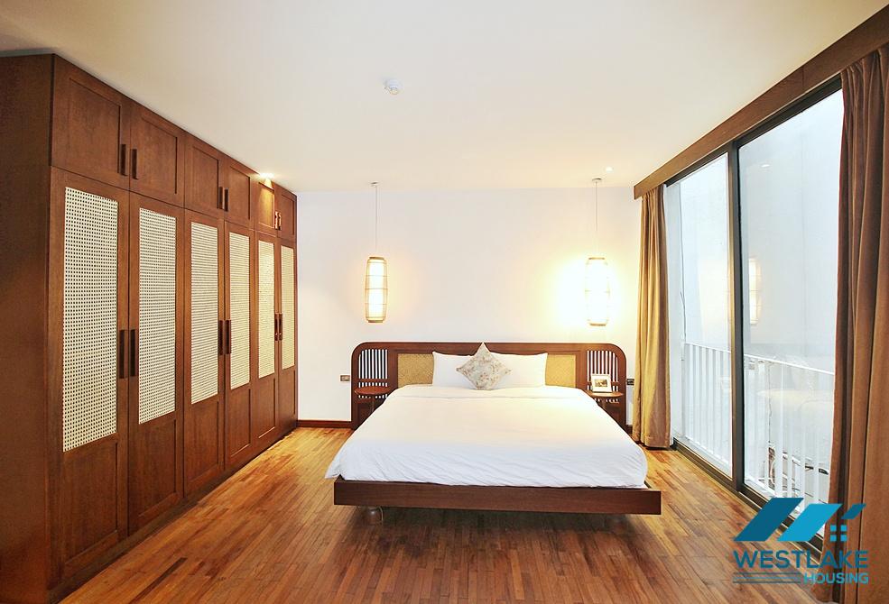 Gorgeous 3 bedrooms apartment with beautiful lake view in Tay Ho, Ha Noi