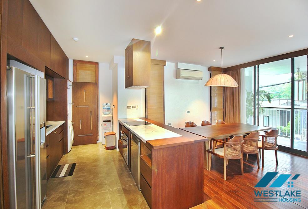 Gorgeous 3 bedrooms apartment with beautiful lake view in Tay Ho, Ha Noi