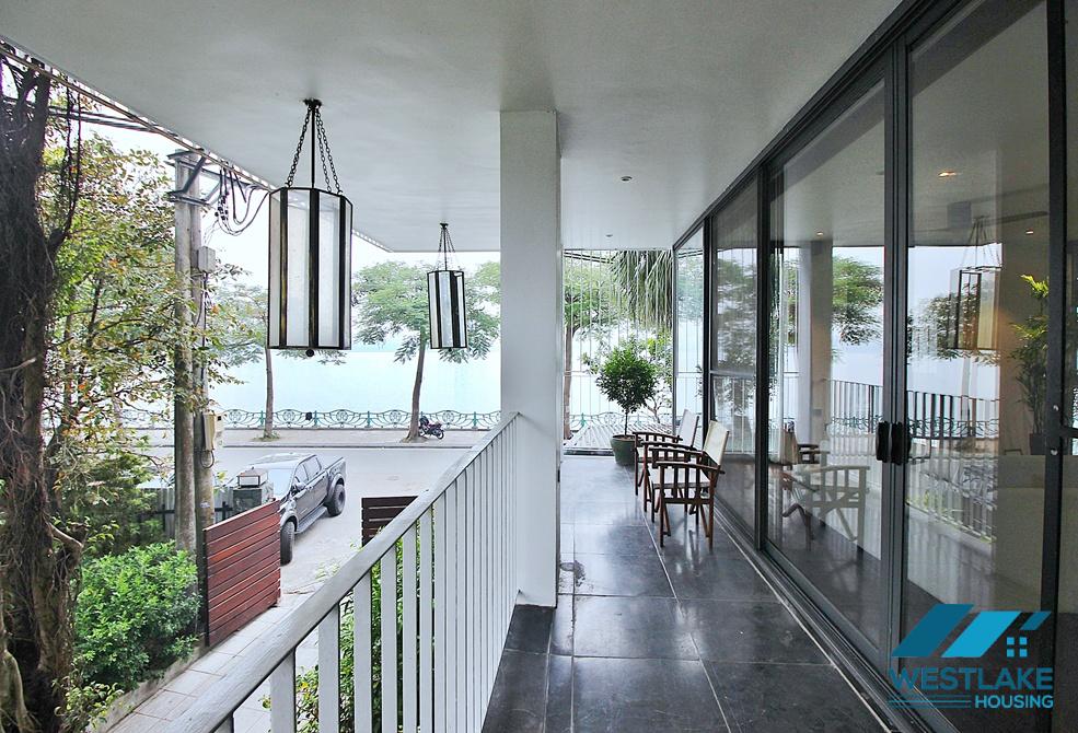 Gorgeous 3 bedrooms apartment with beautiful lake view in Tay Ho, Ha Noi