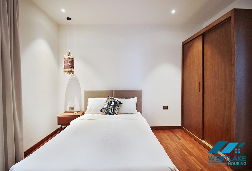 High quality 04 bedrooms apartment for rent in Xom Chua area, Tay Ho, Hanoi