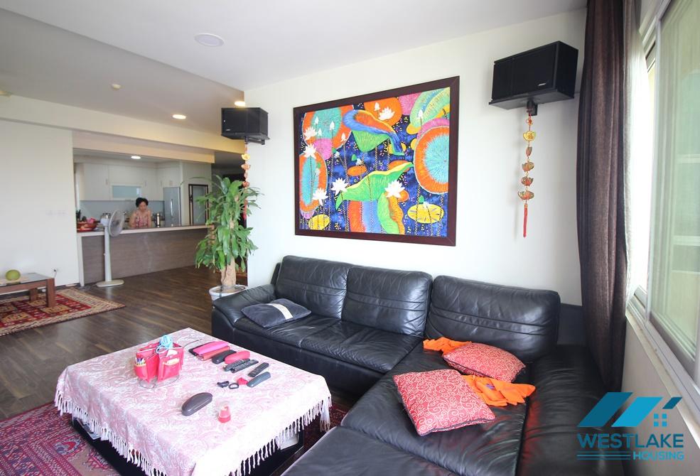  High floor modern apartment for rent in Ciputra E Tower, Tay Ho, Ha Noi