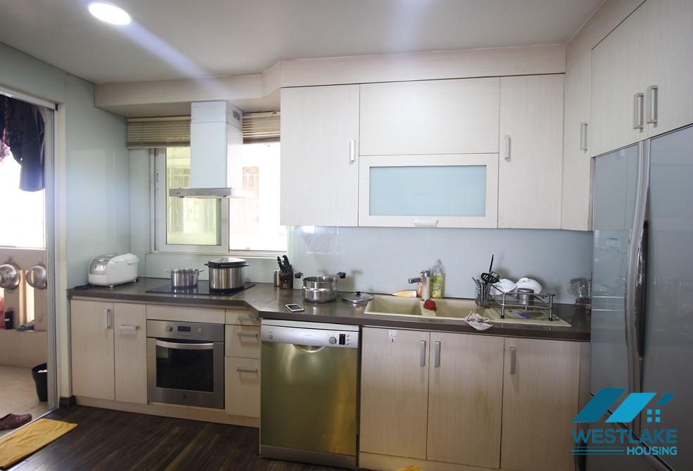 High floor modern apartment for rent in Ciputra E Tower, Tay Ho, Ha Noi High floor modern apartment for rent in Ciputra E Tower, Tay Ho, Ha Noi