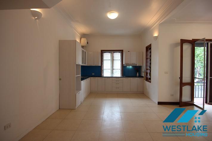 Biệt Thự 5 Phòng Ngủ Đẹp Rộn Rãi, Sáng Thoáng Cho Thuê Tại Tây Hồ, Hà Nội Biệt Thự 5 Phòng Ngủ Đẹp Rộn Rãi, Sáng Thoáng Cho Thuê Tại Tây Hồ, Hà Nội