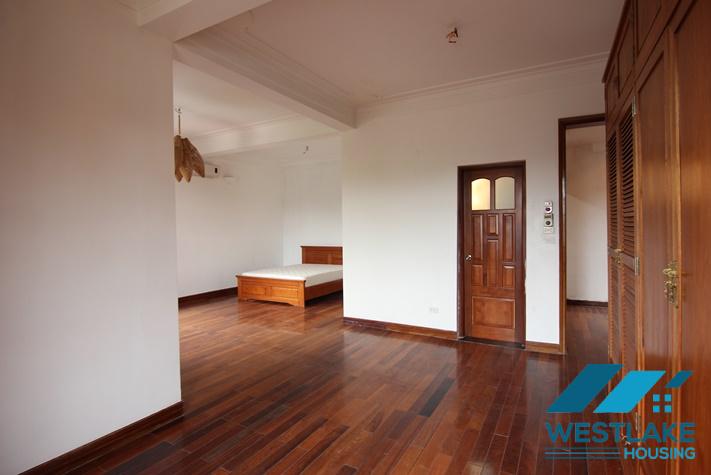 Biệt Thự 5 Phòng Ngủ Đẹp Rộn Rãi, Sáng Thoáng Cho Thuê Tại Tây Hồ, Hà Nội Biệt Thự 5 Phòng Ngủ Đẹp Rộn Rãi, Sáng Thoáng Cho Thuê Tại Tây Hồ, Hà Nội