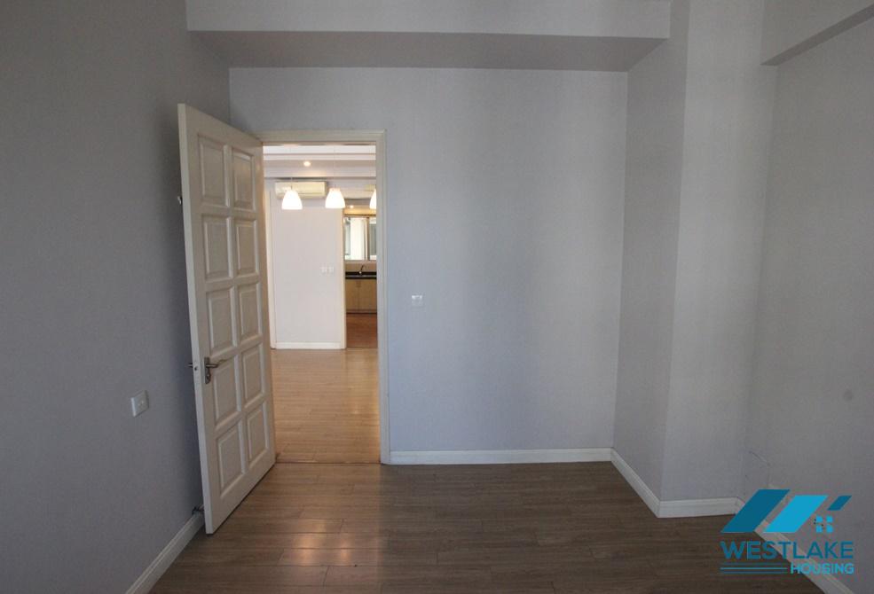 Unfurnished - 4 bedrooms apartment for rent in Ciputra, Tay Ho, Hanoi Unfurnished - 4 bedrooms apartment for rent in Ciputra, Tay Ho, Hanoi