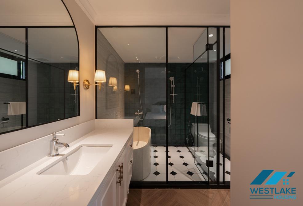 Luxurious 04-bedroom apartment with beautiful West lake view for rent in Tay Ho, Ha Noi