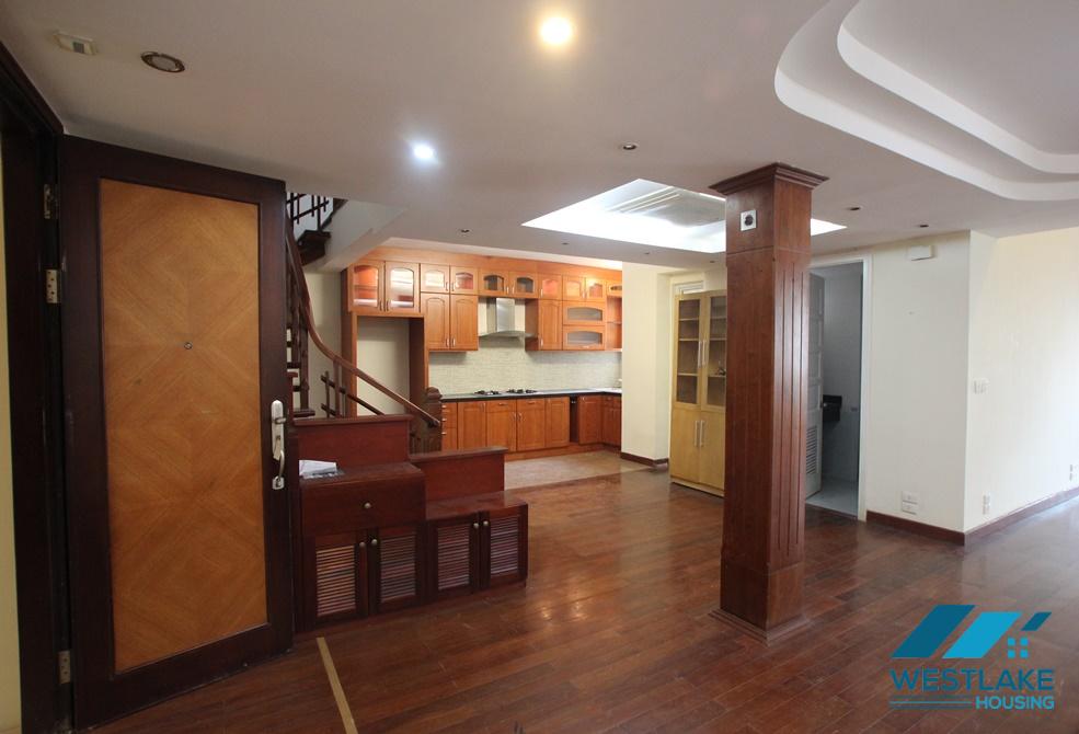 Nice penthouse apartment for rent in E Tower, Ciputra, Tay Ho, Ha Noi Nice penthouse apartment for rent in E Tower, Ciputra, Tay Ho, Ha Noi