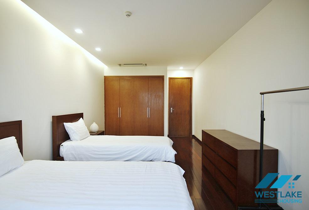 Duplex 2 bedrooms and 01 working room apartment with lake view for rent in Xuan Dieu,Tay Ho