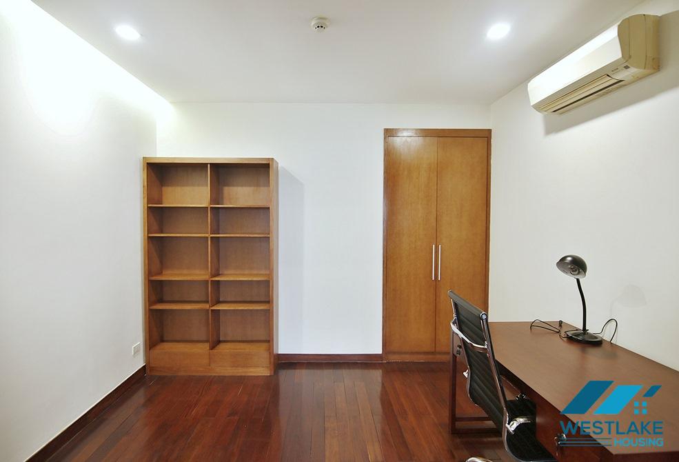 Duplex 2 bedrooms and 01 working room apartment with lake view for rent in Xuan Dieu,Tay Ho
