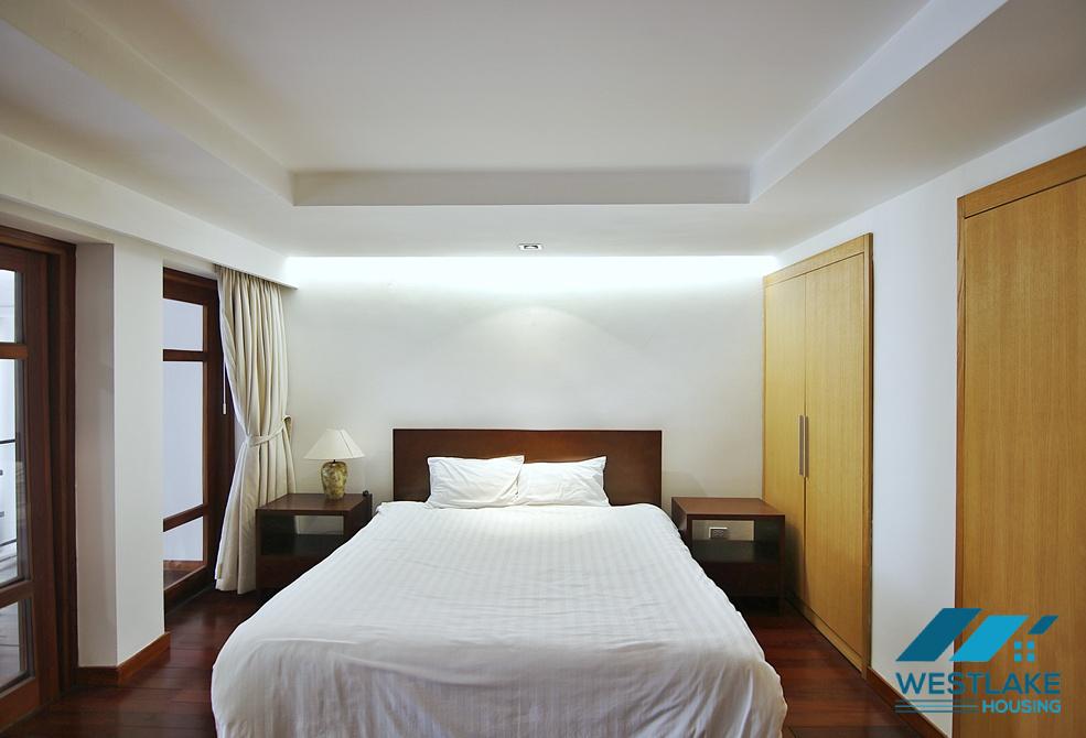 Beautiful West lake view, duplex 03 bedrooms apartment for rent in Xuan Dieu, Tay Ho, Ha Noi