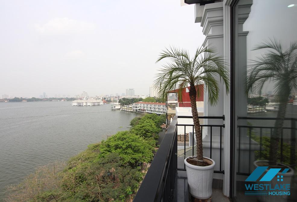 Lakeview studio apartment for rent in Vu Mien, Tay Ho