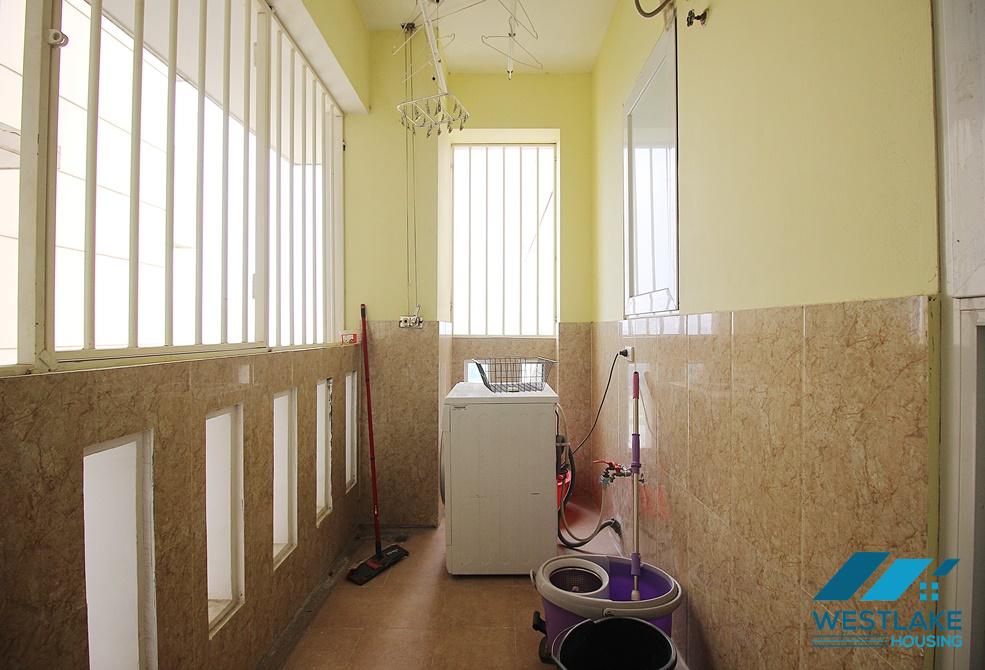 A bright and spacious 3 bedroom apartment for rent in Ciputra E Tower, Tay Ho, Ha Noi A bright and spacious 3 bedroom apartment for rent in Ciputra E Tower, Tay Ho, Ha Noi