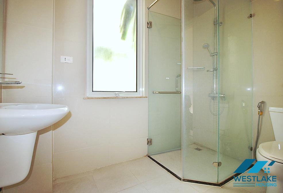 Cho Thuê Nhà 4 Phòng Ngủ Có Sân Vườn Rộng Thoáng Sáng, Nội Thất Cơ Bản Tại Phố Quảng Khánh, Tây Hồ, Hà Nội Cho Thuê Nhà 4 Phòng Ngủ Có Sân Vườn Rộng Thoáng Sáng, Nội Thất Cơ Bản Tại Phố Quảng Khánh, Tây Hồ, Hà Nội