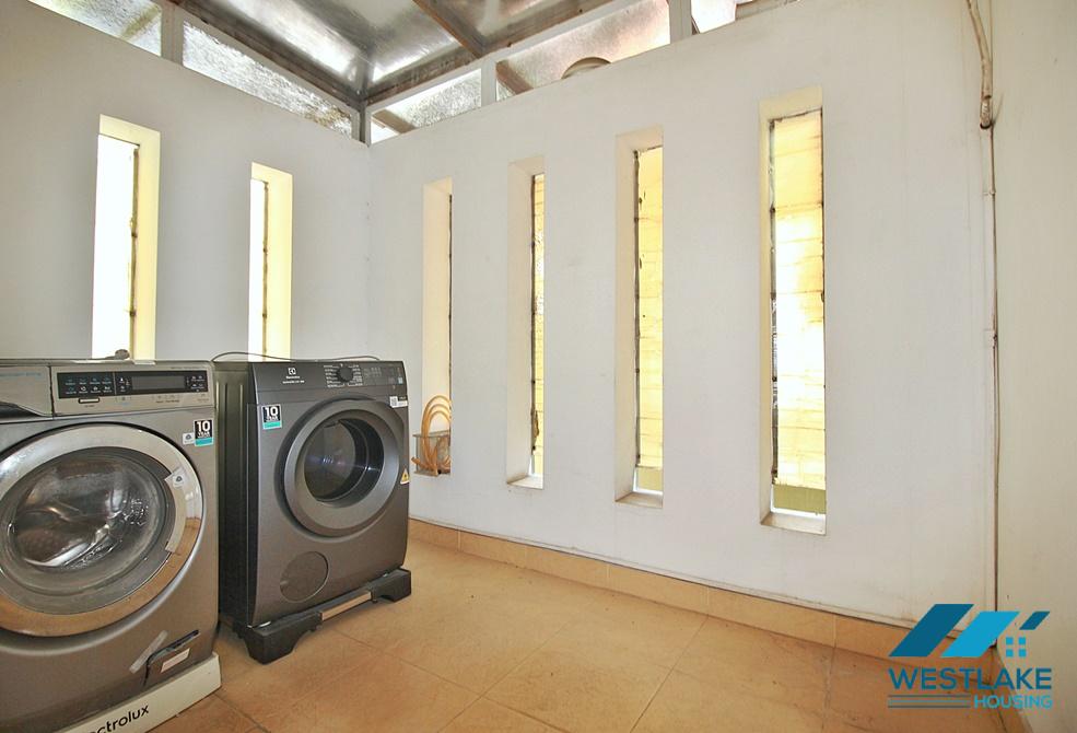 Cho Thuê Nhà 4 Phòng Ngủ Có Sân Vườn Rộng Thoáng Sáng, Nội Thất Cơ Bản Tại Phố Quảng Khánh, Tây Hồ, Hà Nội Cho Thuê Nhà 4 Phòng Ngủ Có Sân Vườn Rộng Thoáng Sáng, Nội Thất Cơ Bản Tại Phố Quảng Khánh, Tây Hồ, Hà Nội