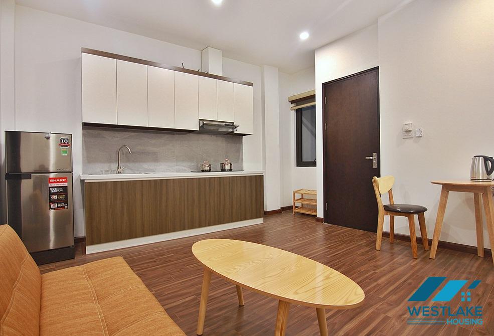 Cozy 1-bedroom serviced apartment in Au Co, Tay Ho, Ha Noi
