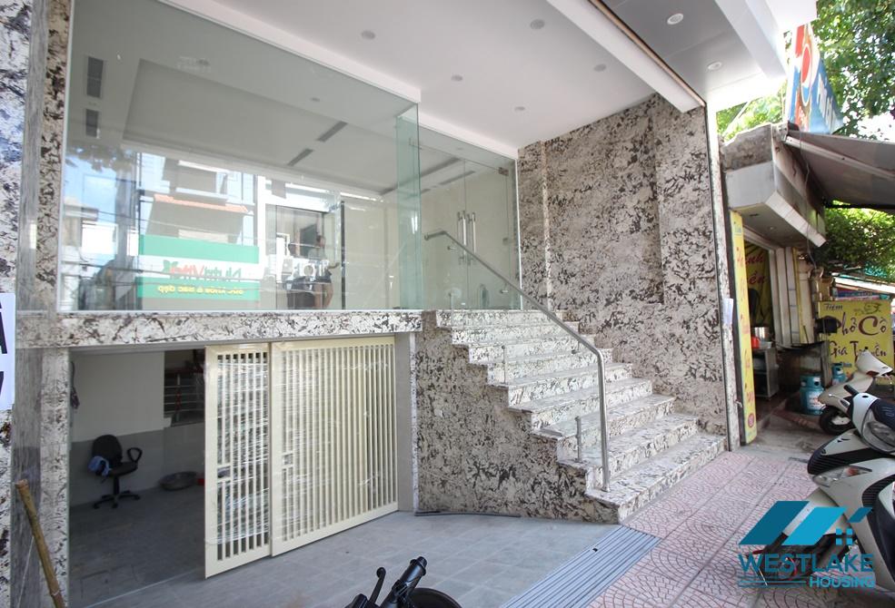 A beautiful office building for rent in Tay Ho, Ha Noi