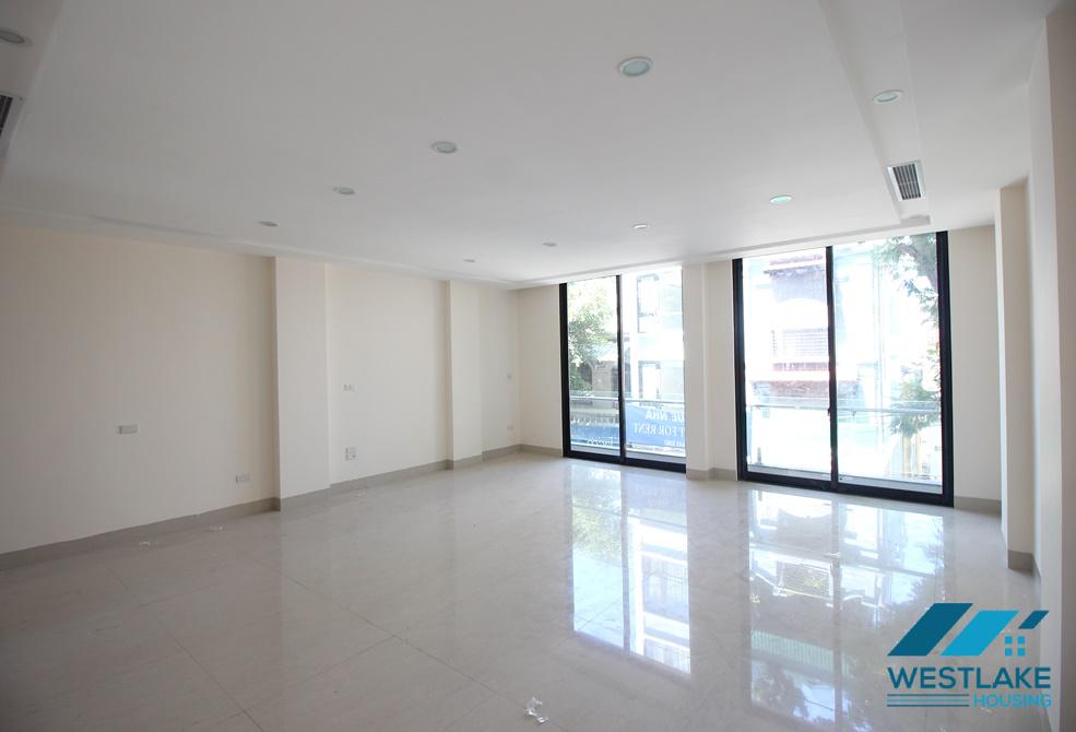 A beautiful office building for rent in Tay Ho, Ha Noi A beautiful office building for rent in Tay Ho, Ha Noi