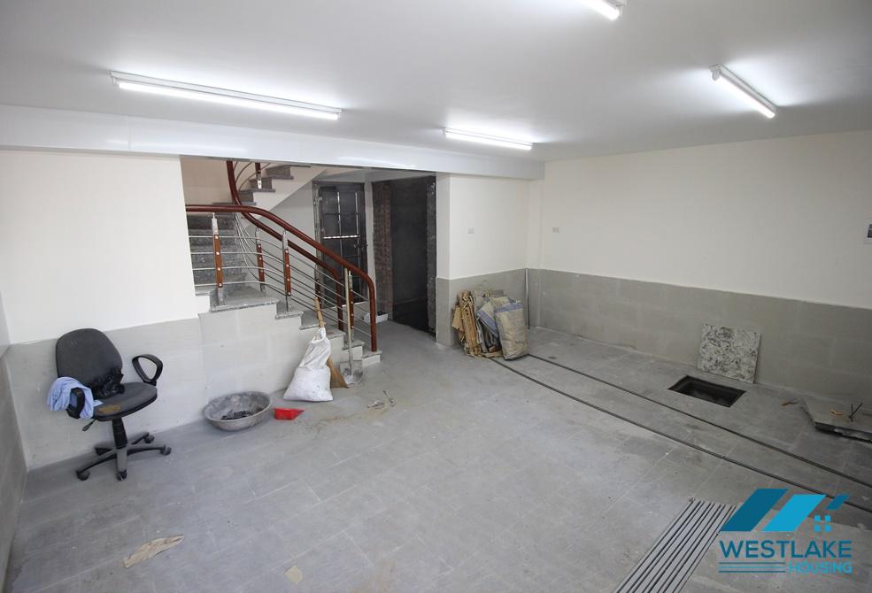 A beautiful office building for rent in Tay Ho, Ha Noi A beautiful office building for rent in Tay Ho, Ha Noi