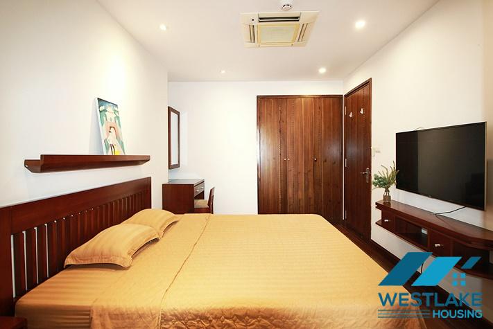 Beautiful 02-bedroom apartment with lake view in Xuan Dieu, Tay Ho, Hanoi for rent