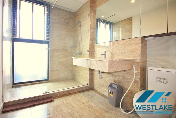 Beautiful 02-bedroom apartment with lake view in Xuan Dieu, Tay Ho, Hanoi for rent