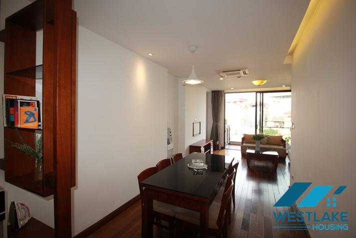Beautiful 02-bedroom apartment with lake view in Xuan Dieu, Tay Ho, Hanoi for rent