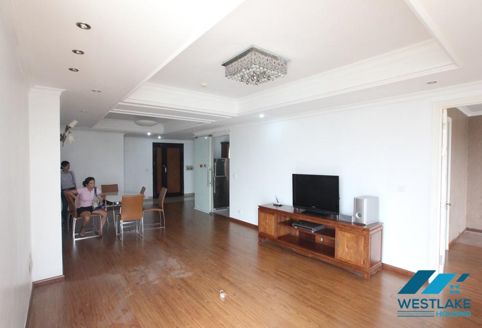 Nice apartment for rent in E Tower, Ciputra area, Tay Ho District, Ha Noi