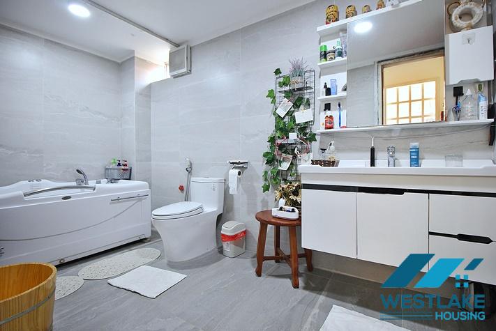 Cho Thuê Nhà 5 Phòng Ngủ, Ban Công Sân Vườn Rộng Rãi Thoáng Mát Tại Nghi Tàm, Tây Hồ, Hà Nội Cho Thuê Nhà 5 Phòng Ngủ, Ban Công Sân Vườn Rộng Rãi Thoáng Mát Tại Nghi Tàm, Tây Hồ, Hà Nội