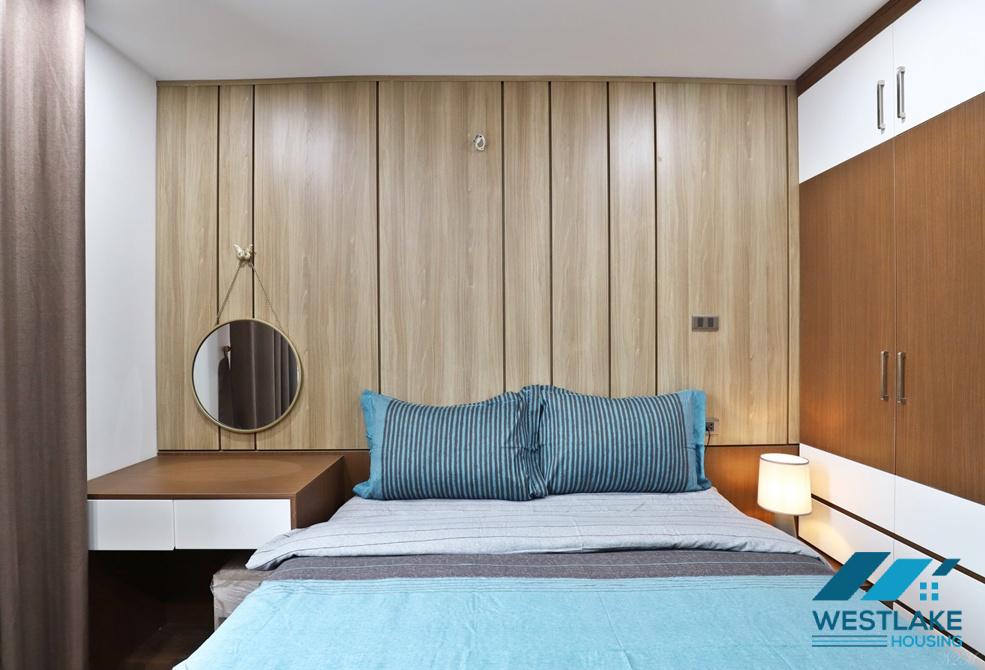 Good price 02 bedrooms apartment for rent on Xuan La street, Tay Ho, Ha Noi