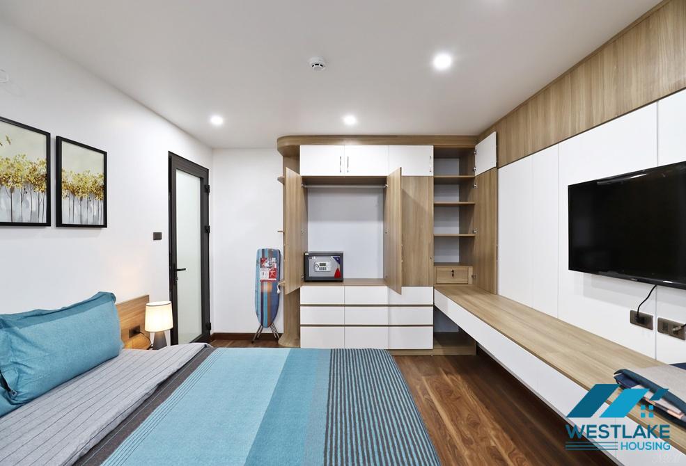 Good price 02 bedrooms apartment for rent on Xuan La street, Tay Ho, Ha Noi